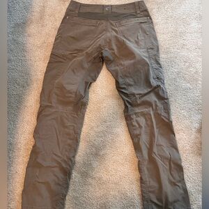 Brown men’s Kuhl pants size 30